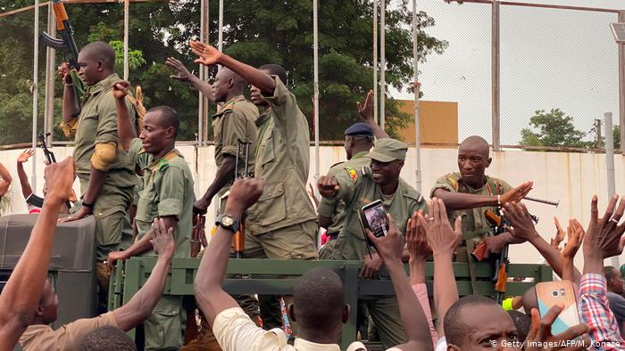 Mali President Resigns After Military Mutiny, 